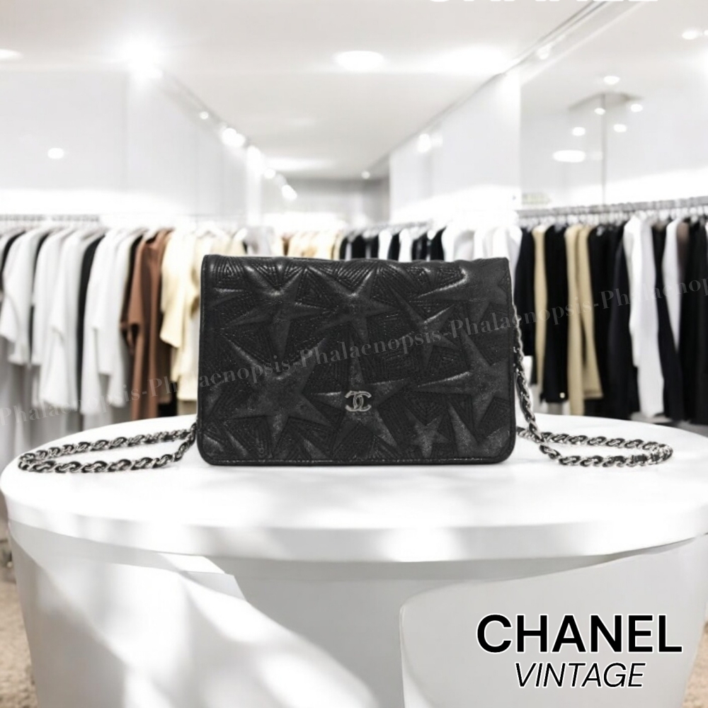 VINTAGE●CHANEL●チェーンウォレット ラムスキン