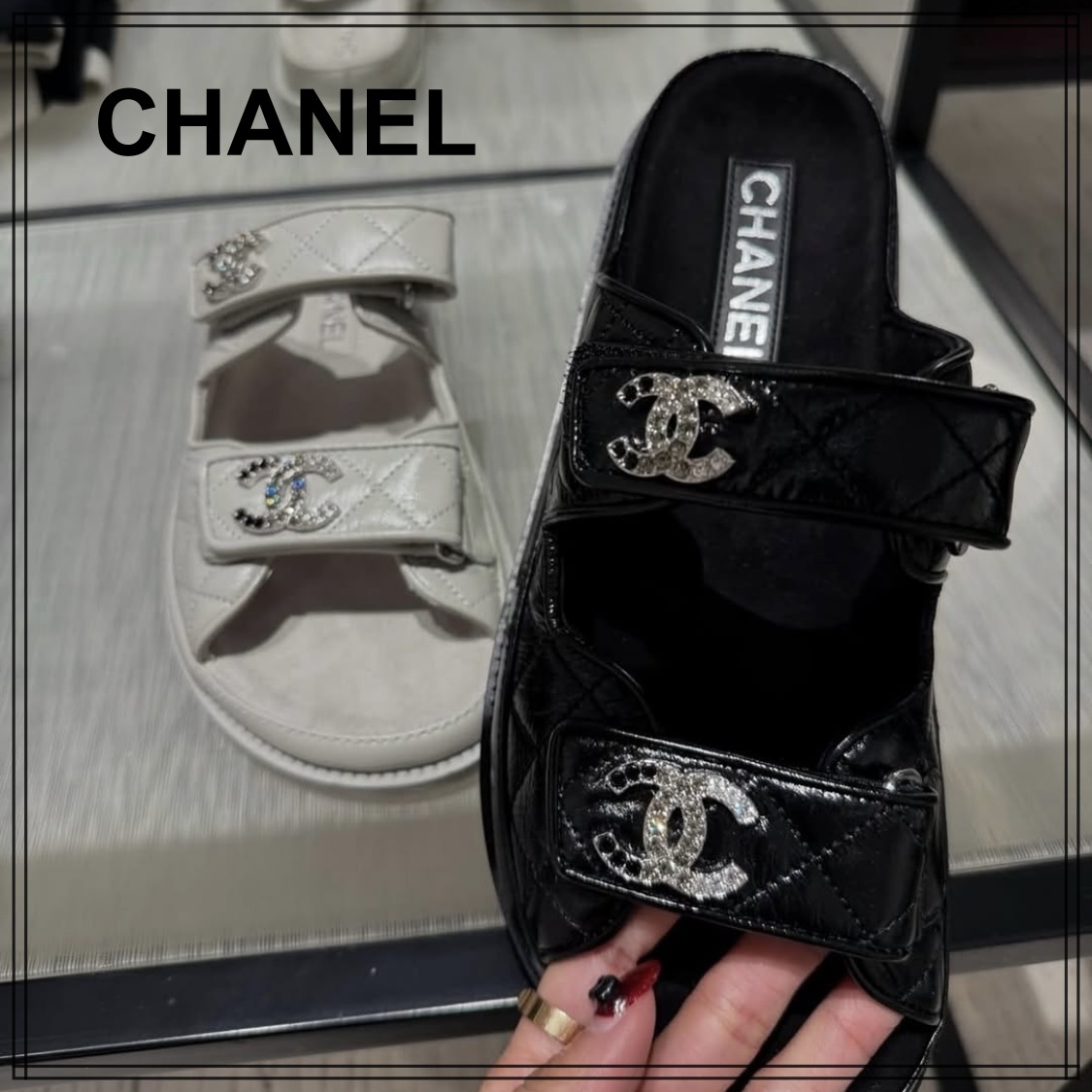 キラキラなロゴが可愛い【CHANEL】フラットサンダル カジュアル