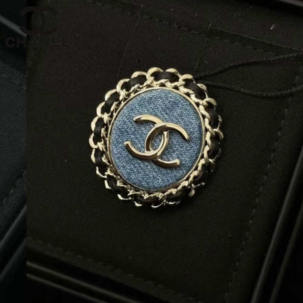 【コーデのポイントに♪】CHANEL★ブローチ