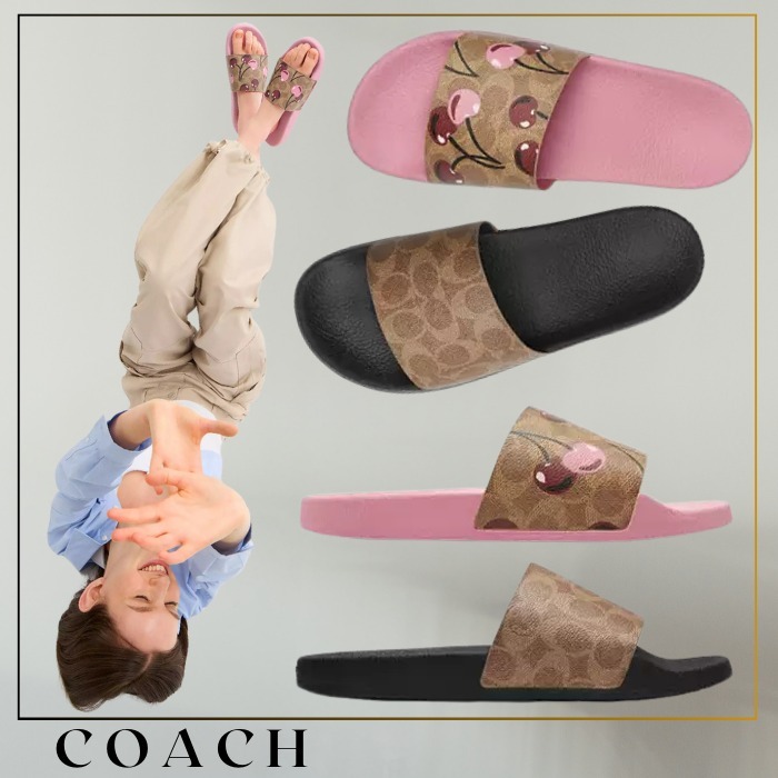 Coach*チェリー*シグネチャー*履き心地抜群*スライドサンダル