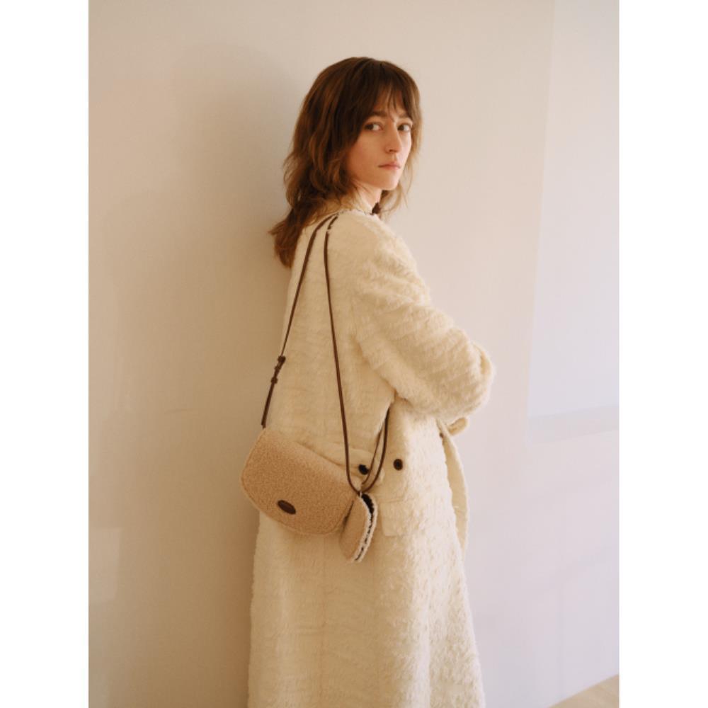 ショルダーバッグ・ポシェット ^ROH SEOUL^ Mini Saddle card wallet Fluffy Beige RLL24FI6QBE