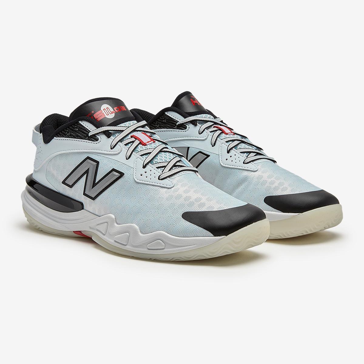 《☆レア☆》☆New Balance☆Fuel Cell Hesi Low v2 (2E)☆White