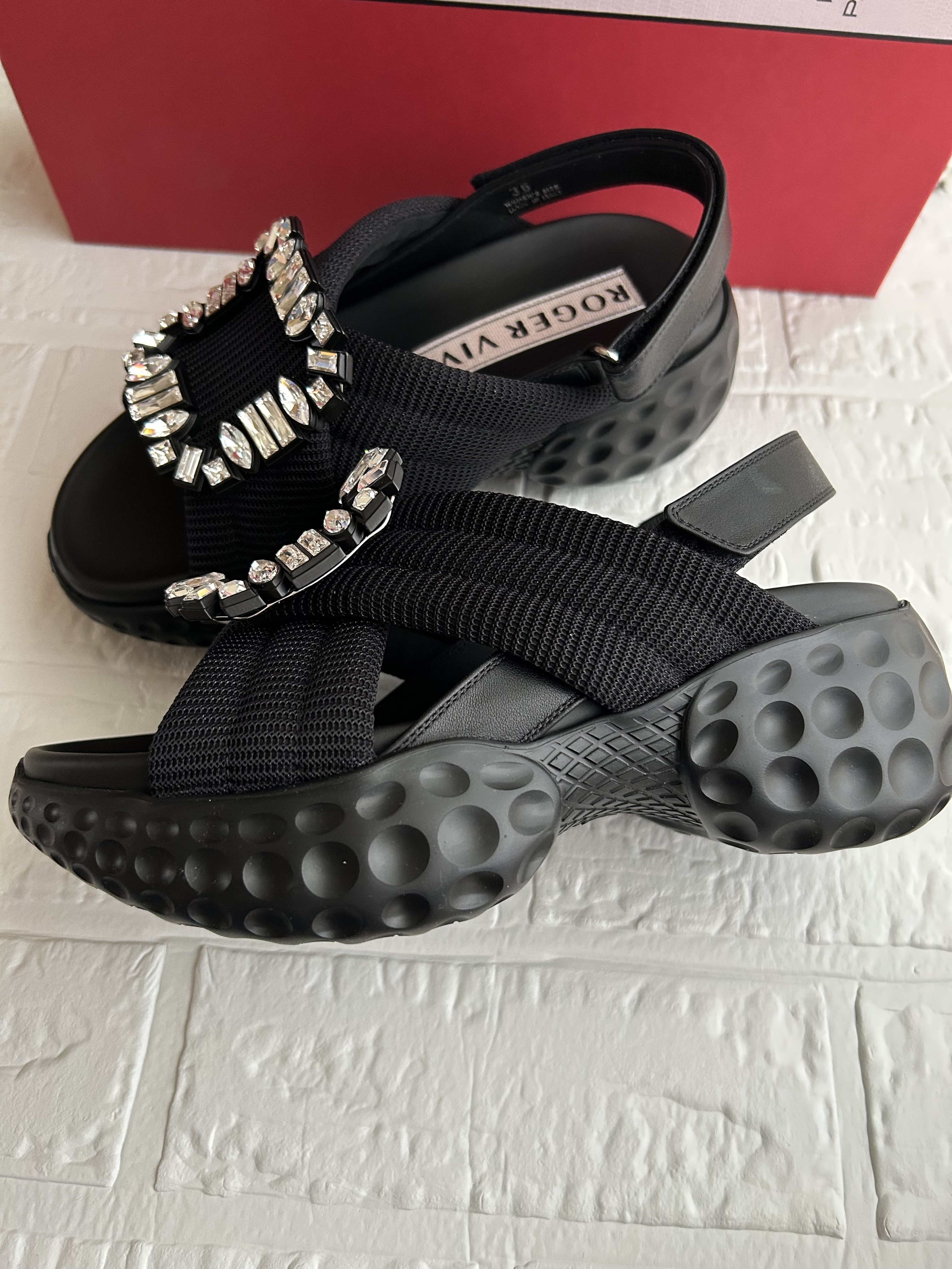 ROGER VIVIER ロジェヴィヴィエ スリングバック サンダル