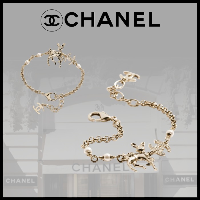 【2025年SS 最新作♪】CHANEL CCロゴ 雌鹿モチーフ ブレスレット