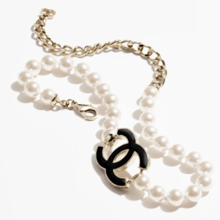 《首元にアクセント♡》CHANEL チョーカー