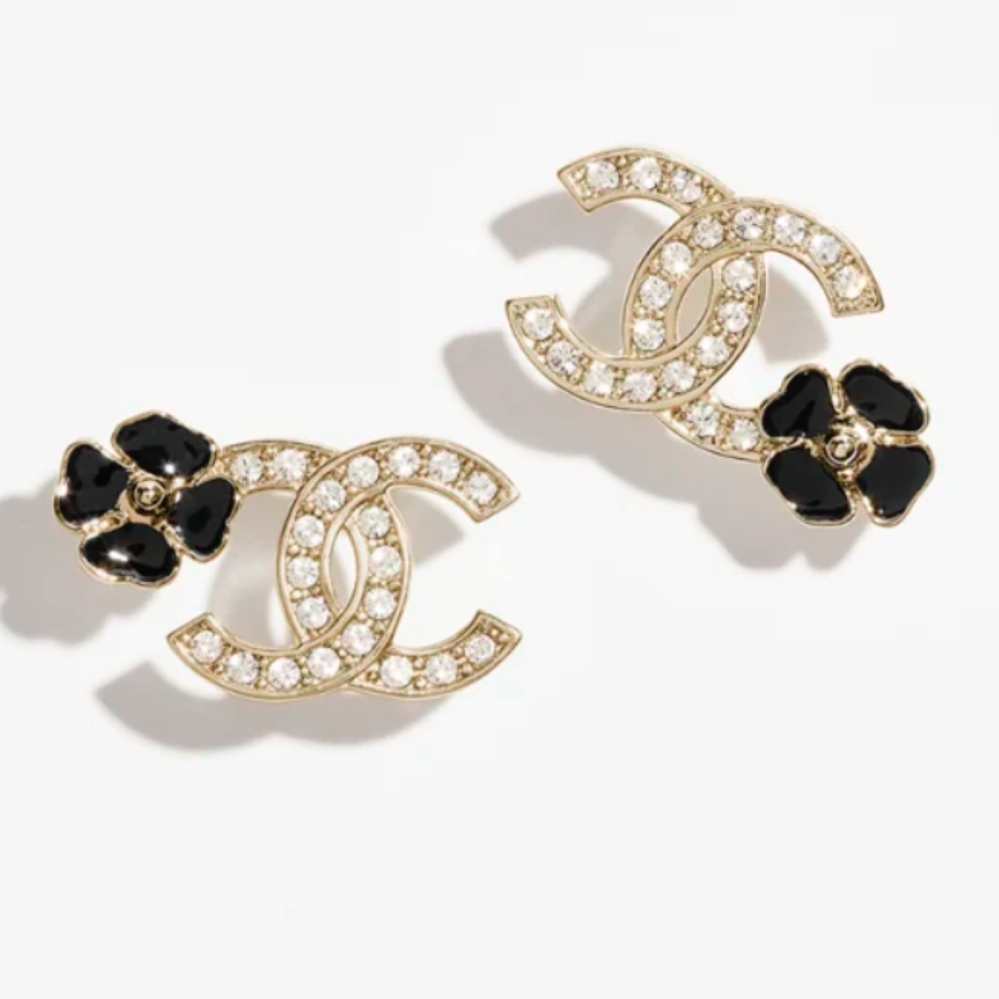 ★COCOデザインが可愛すぎる★【CHANEL】ココマークピアス ☆COCOデザインが可愛すぎる☆【CHANEL】ココマークピアス