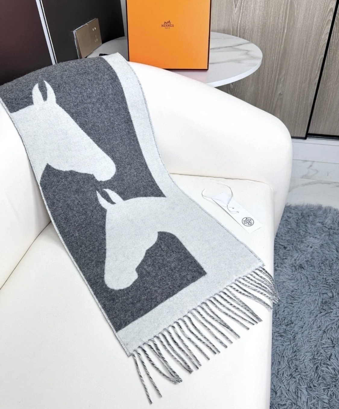 【カシミヤ◆可愛いお馬さん♪】HERMES マフラー ラブストーリー ☆馬柄がオシャレ☆【Hermes】マフラー 《ラブストーリー