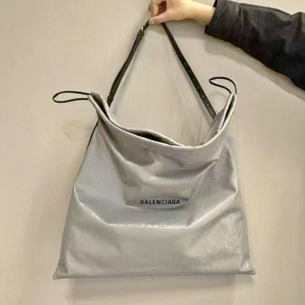 BALENCIAGA バレンシアガ 25SS ロゴ ダストバッグデザイントート
