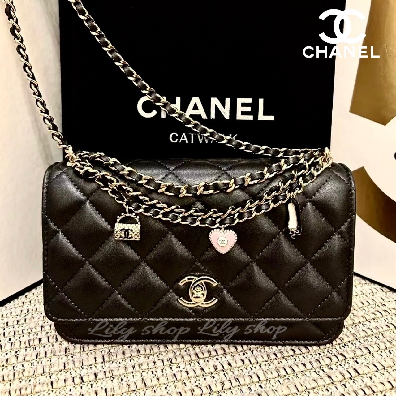 【華やか】CHANEL チェーンウォレット