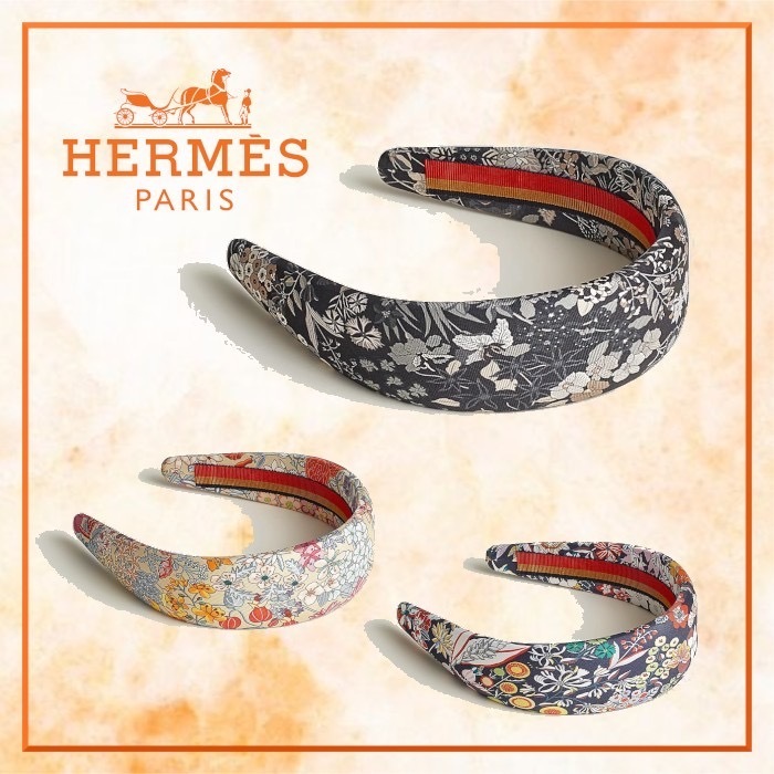春先につけたくなる 花柄が美しい\tHermes\tGina Bloom ヘアバンド