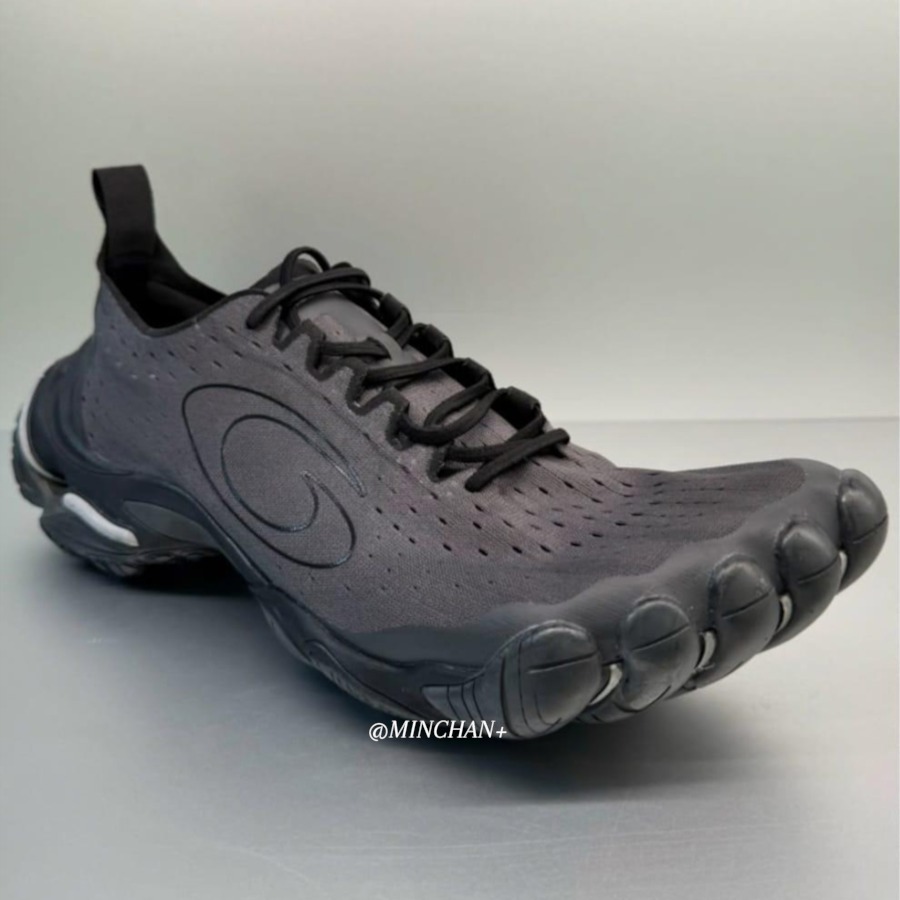 【BALENCIAGA】SNEAKER スニーカー 5本指