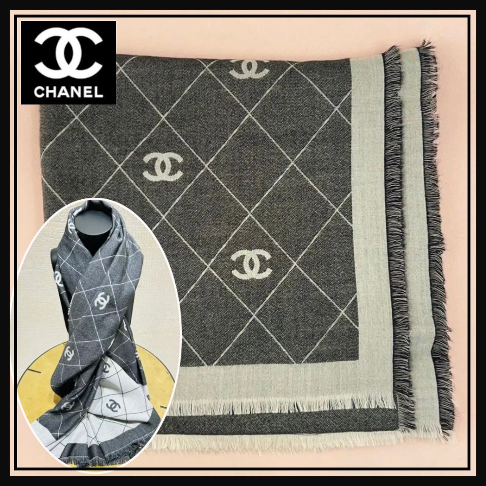 【ブラックでコーデを締める♡】CHANEL スカーフ