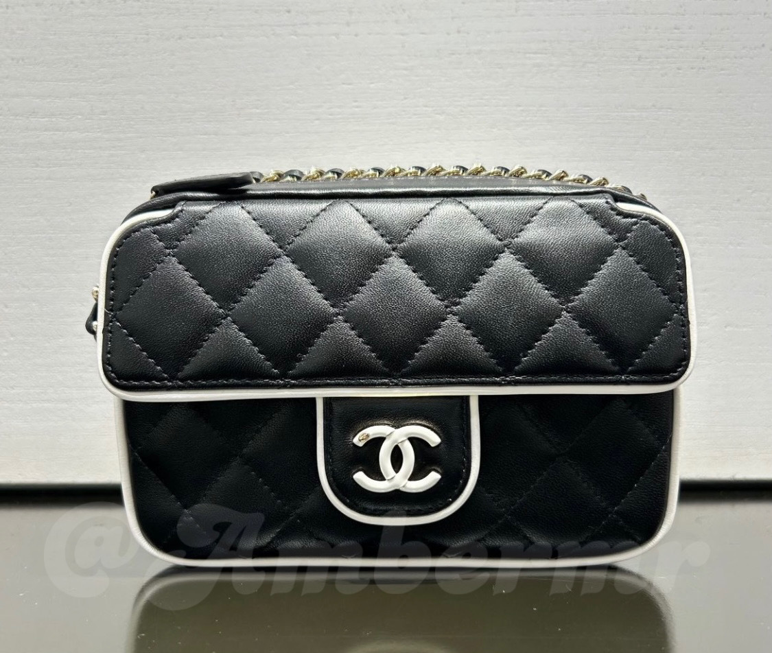 25P CHANEL CC モノクロデザイナなチェーンクラッチ