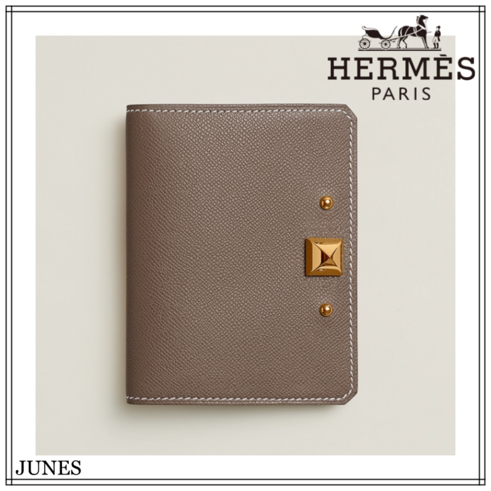 収納力抜群！！【HERMES】メドール カードホルダー