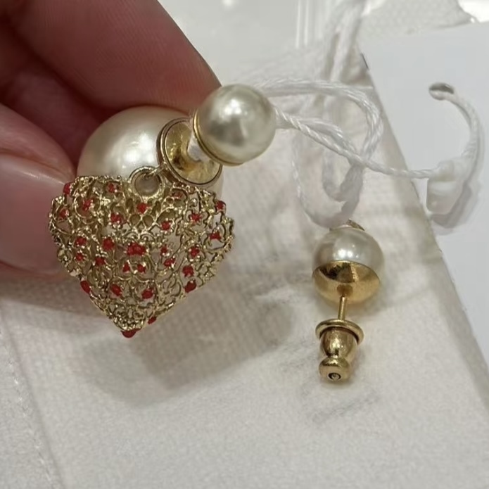 【大人気&可愛い♪ギフトにも】Dioramour Dior Tribales ピアス