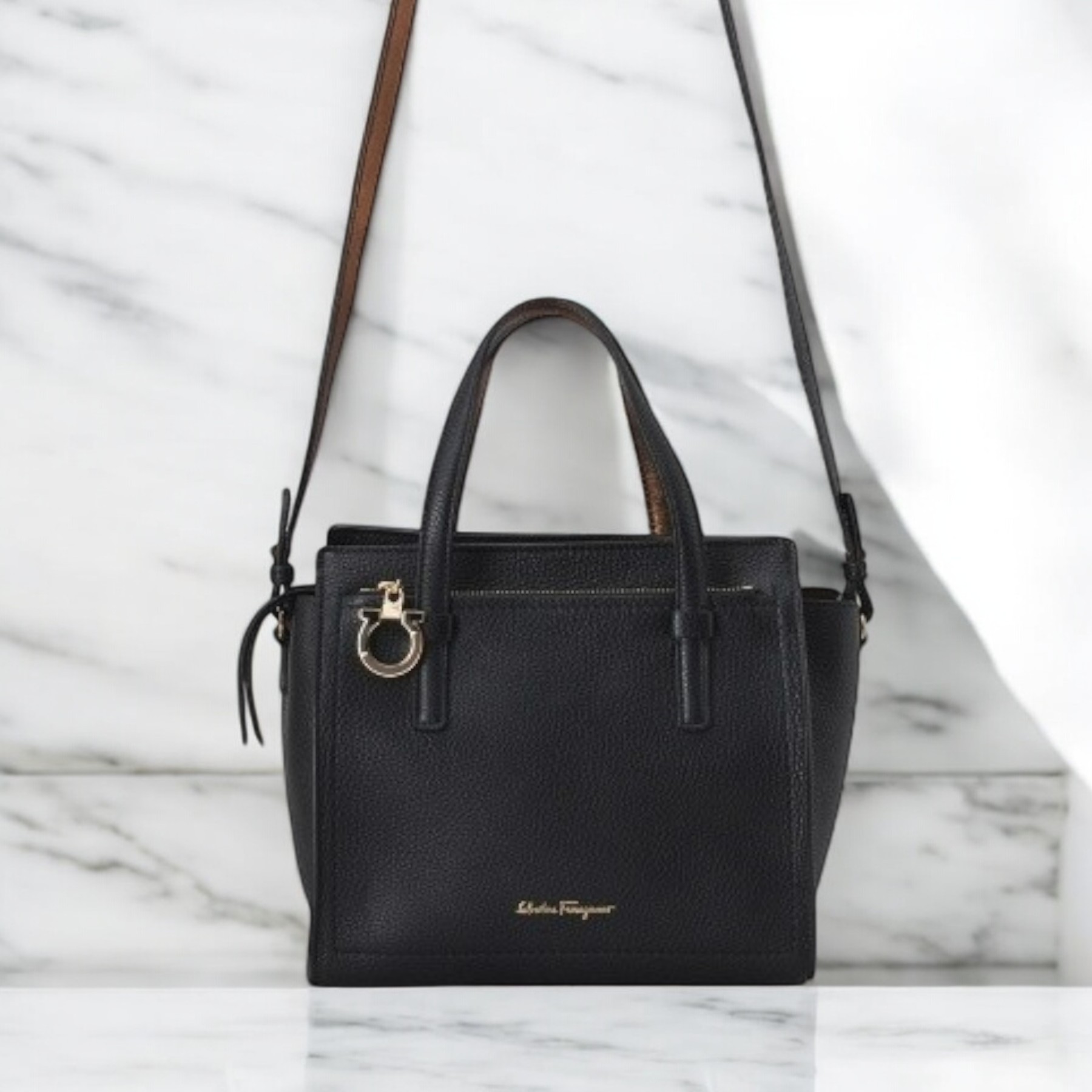 《FERRAGAMO》エイミー トップハンドルバッグ 中古