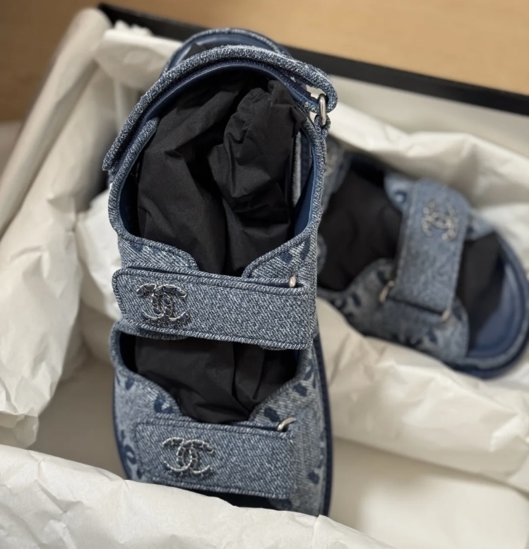 25SS限定】デニムを極める☆CHANEL☆ダッドサンダル ☆ 靴・シューズ
