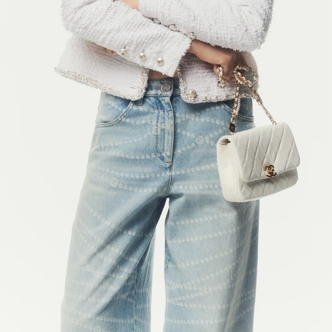 25P新作♪ ウォッシュド デニム【CHANEL】ジーンズ ジーンズ - プリント ウォッシュド デニム、ブルー & ホワイト