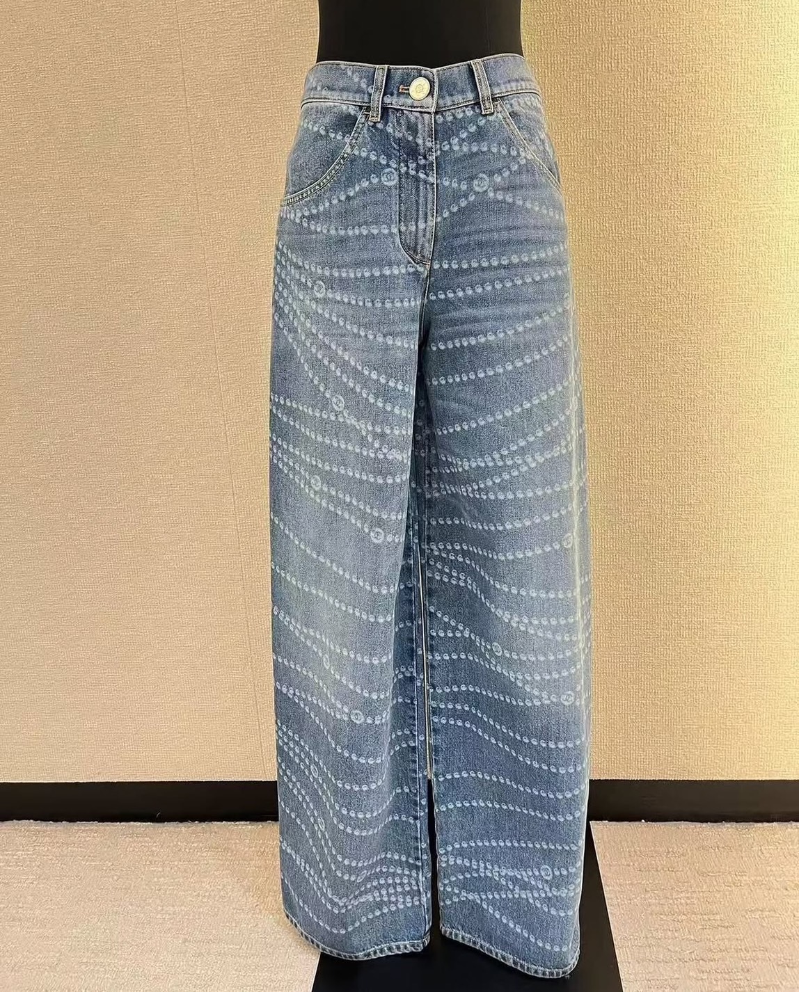 爽やかなプリント柄♪ストレートタイプ◎【CHANEL】25P デニム