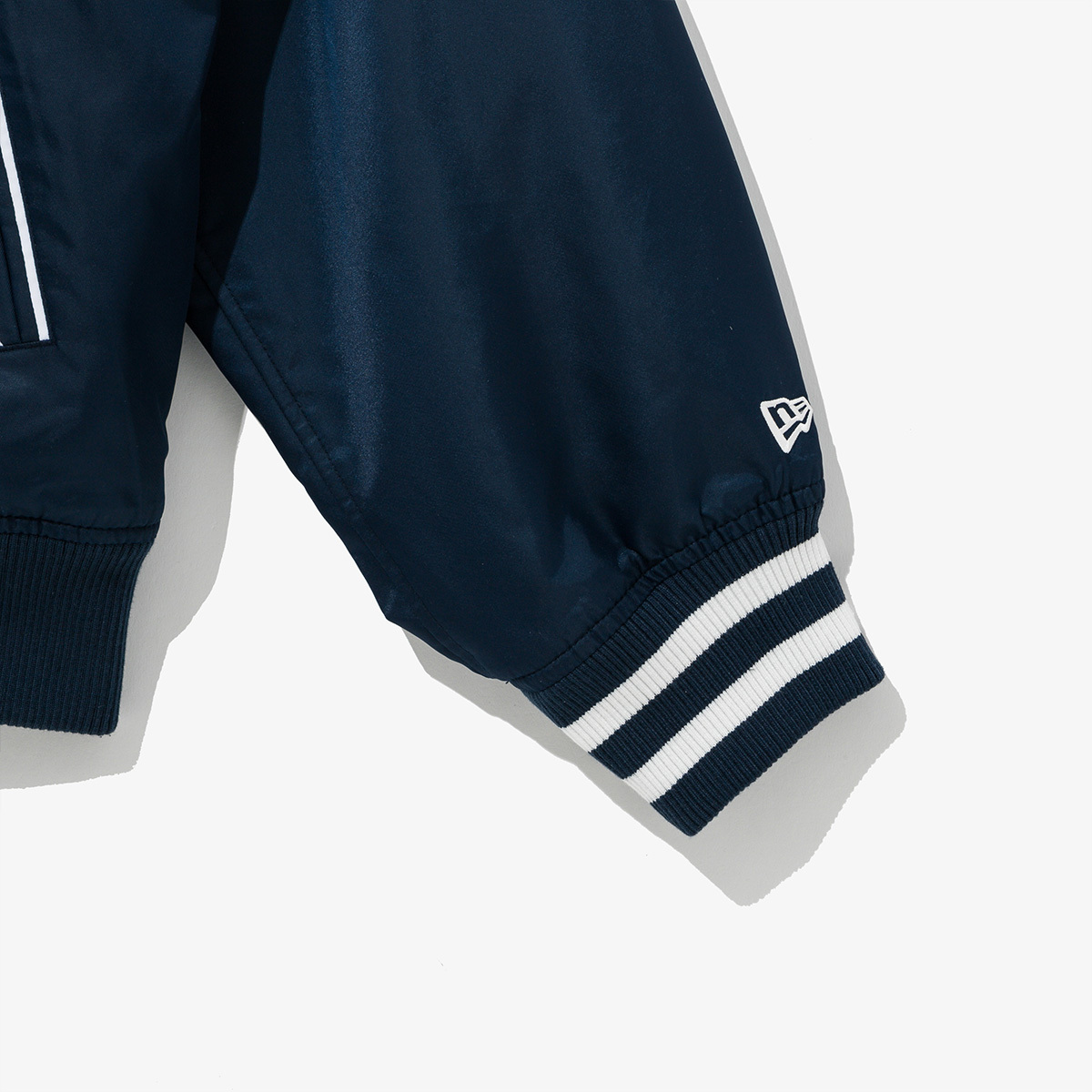 [New Era]★25SS★韓国人気★MLB SHOULDER POINT STADIUM JACKET New Era]☆25SS☆韓国人気☆MLB SHOULDER POINT STADIUM JACKET