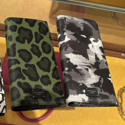 レオパード（ヒョウ柄） 折りたたみ財布(メンズ) - 海外通販のBUYMA