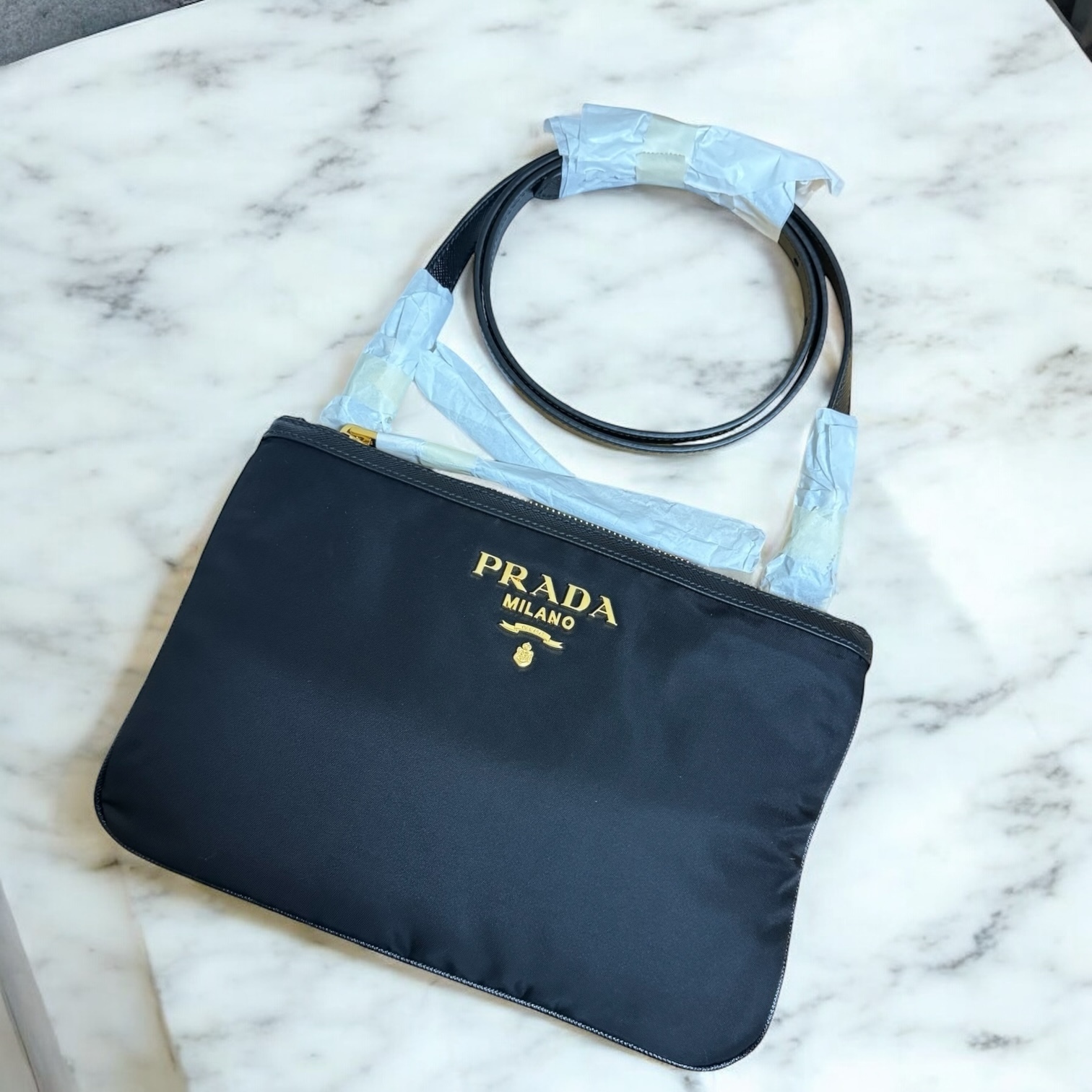 関税込□PRADA（プラダ） ショルダーバッグ 黒