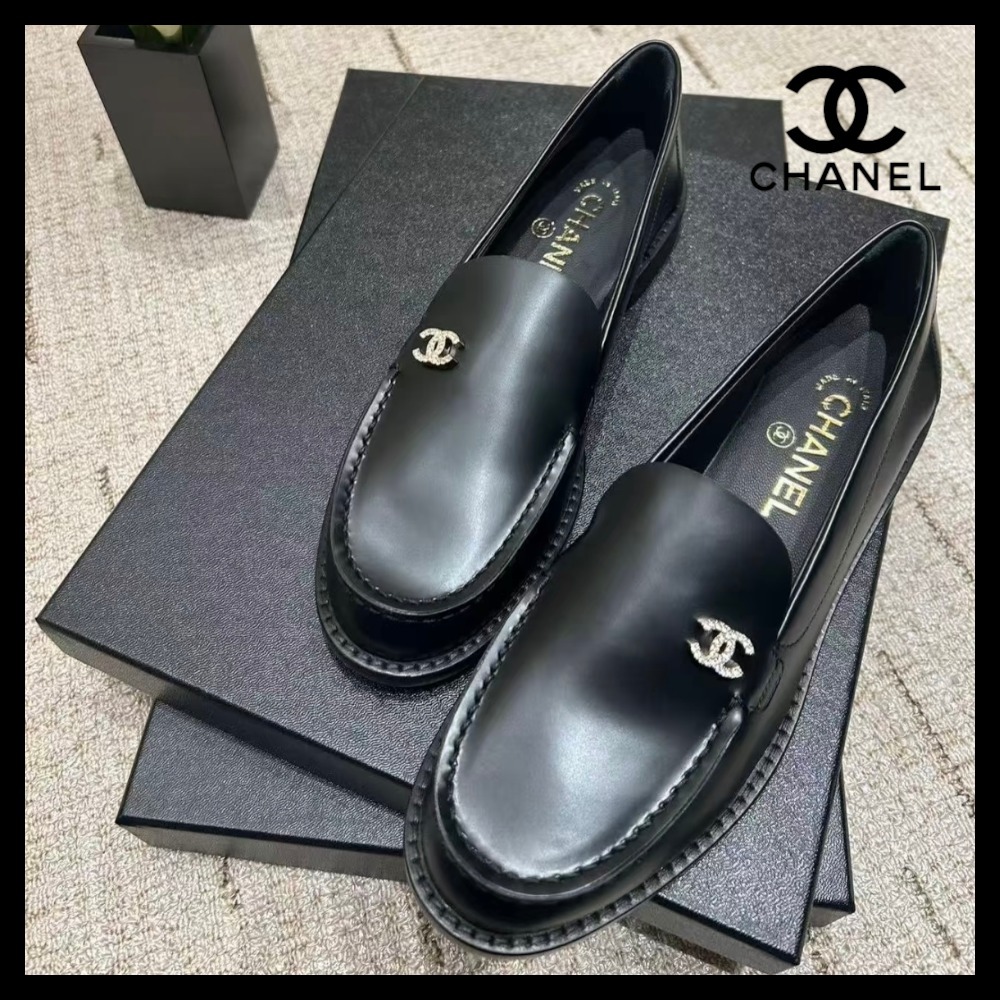 【ロゴが目を引く】CHANEL ローファー 上品 お洒落 綺麗め