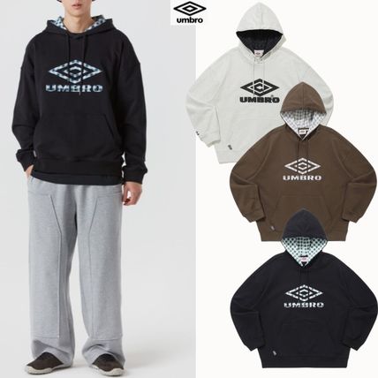 韓国大人気【Umbro】Grapic Hoodie ルーズフィット フーディ L UMBRO(アンブロ) パーカー・フーディ(メンズ) - 海外通販のBUYMA