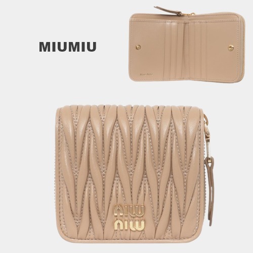 ☆MiuMiu☆レディース 折りたたみ財布 正規品
