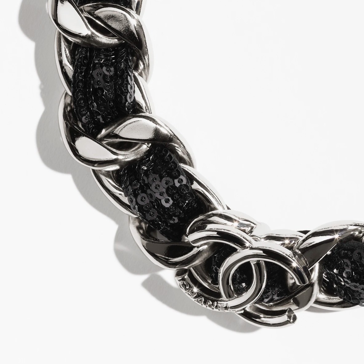 【レザーチェーンがかっこいい★】 CHANEL 《チョーカー》