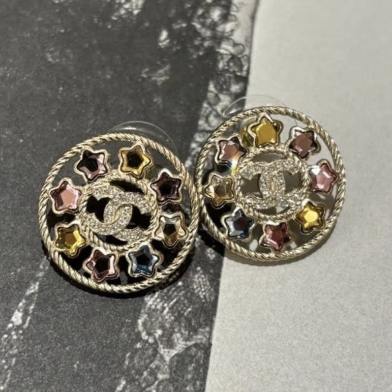 【カラフルなデザインが可愛い♪おしゃれ♪】シャネル ピアス ☆可愛いデザイン☆シャネル ピアス (CHANEL/ピアス) ABF184