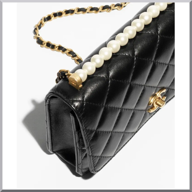パールが可愛い♡》CHANEL 25SS パールチェーンクラッチ