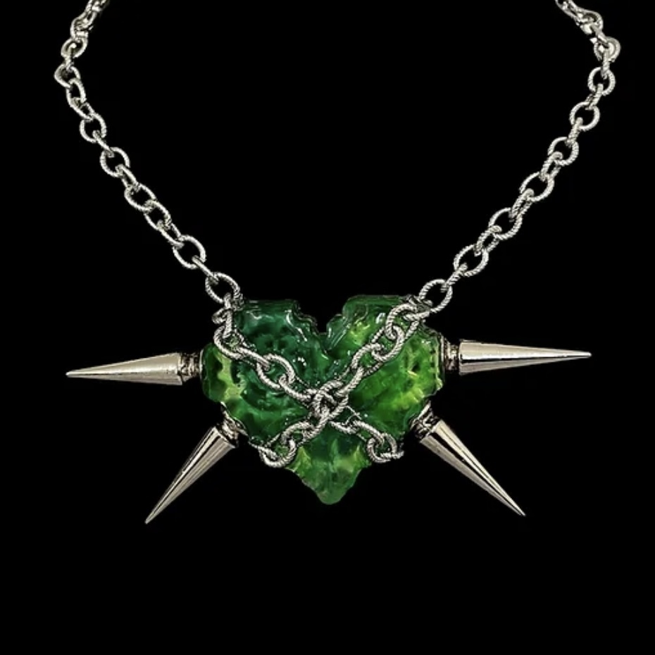 国内で当店のみ 666999 - Emerald Edge heart necklace
