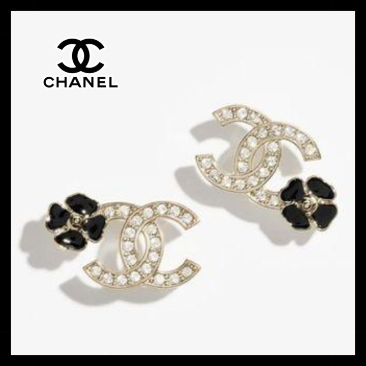 《人気》CHANEL クローバー ピアス