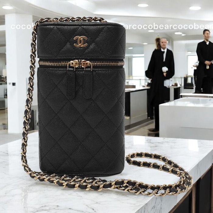 ☆CHANEL☆シャネル☆キャビアスキンバニティフォンホルダー