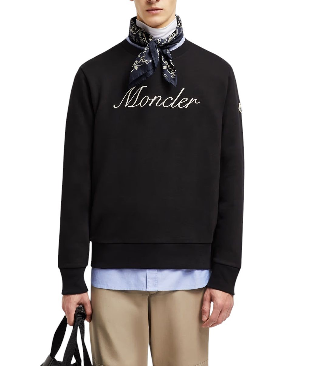 新作★MONCLER*ラグジュアリーな魅力*刺繍ロゴ スウェットシャツ 新作☆MONCLER*ラグジュアリーな魅力*刺繍ロゴ スウェットシャツ