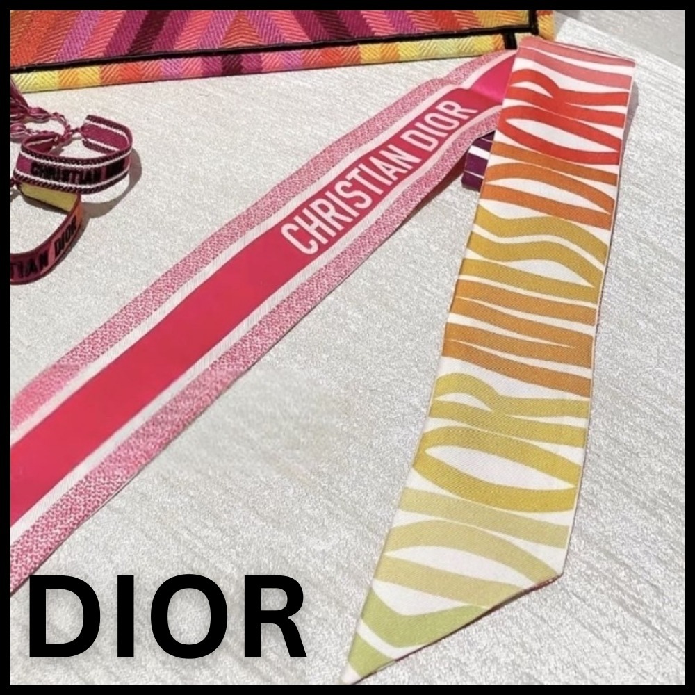 【華やかなデザイン】Dior★スカーフ Miss Dior オールオーバー
