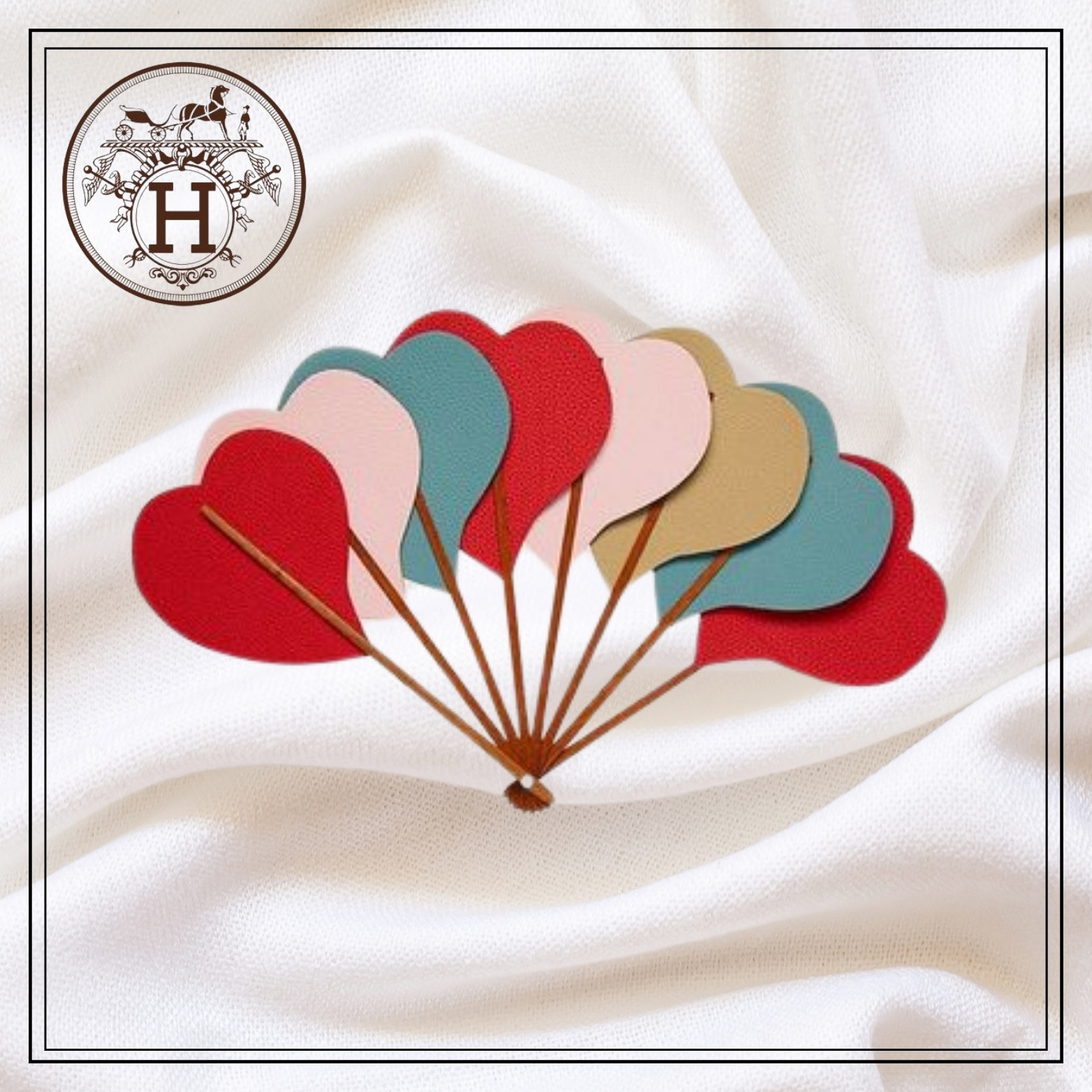 【特徴的なデザイン♡】HERMES 扇子