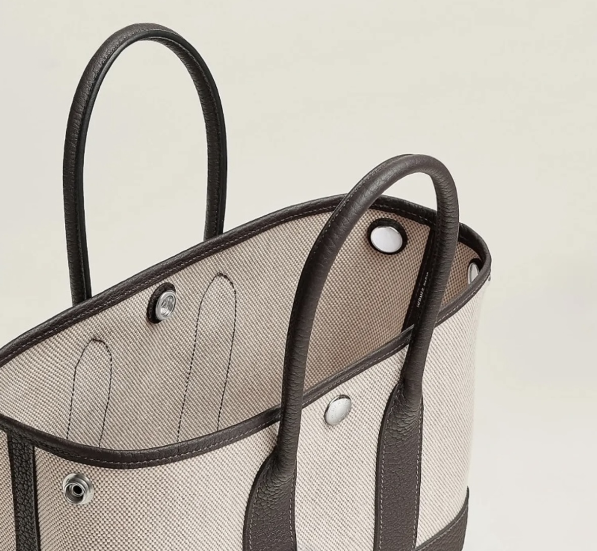 洗練さと共に【HERMES】Neoガーデンパーティー23 HERMES エルメス ハンドバッグ ネオ ガーデンパーティ 23