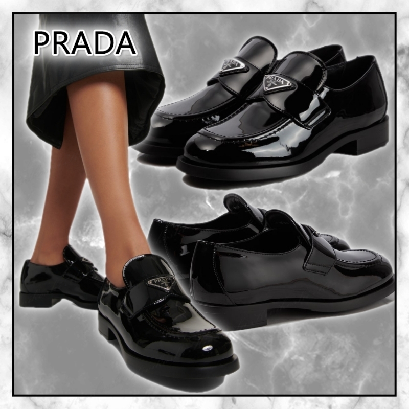 ◆PRADA 最新作◆ロゴ入りパテントレザー ローファー/Nero◆
