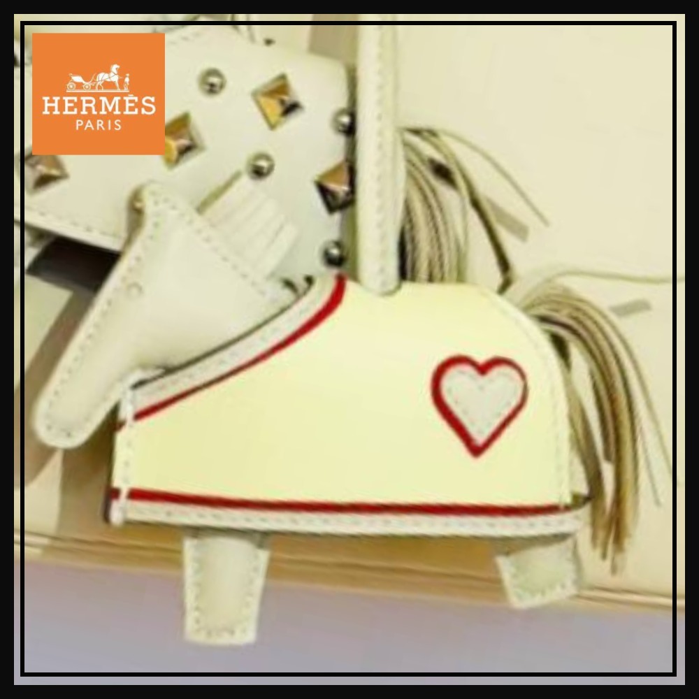 【cuteなハートがワンポイント♡】HERMES ペガサスチャーム