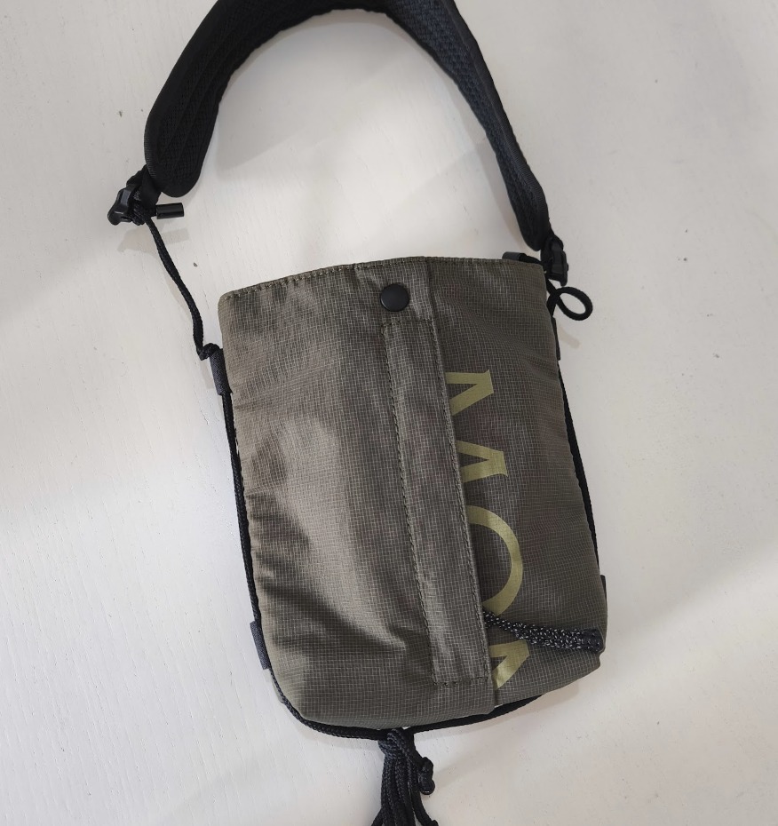 【MONCLER】1点のみALCHEMY リップストップミニメッセンジャー