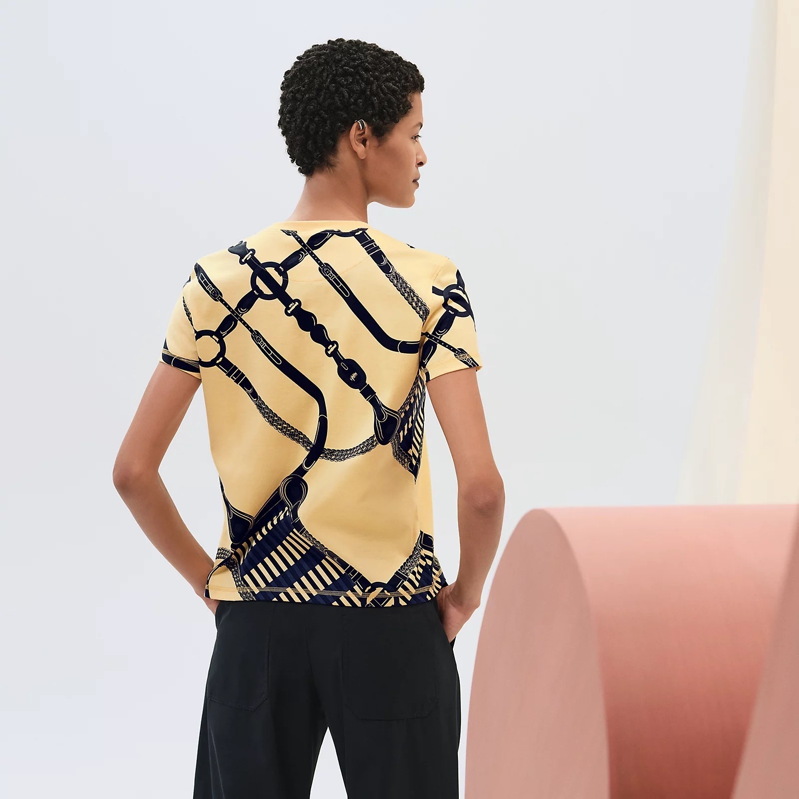 コーチング・リミックス♪【 HERMES 】 マキシTシャツ イエロー HERMES 25SS Tシャツ《コーチング・リミックス》イエロー 直営店