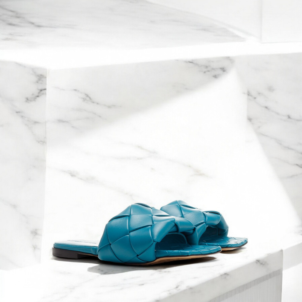 Bottega Veneta Lido フラットサンダル