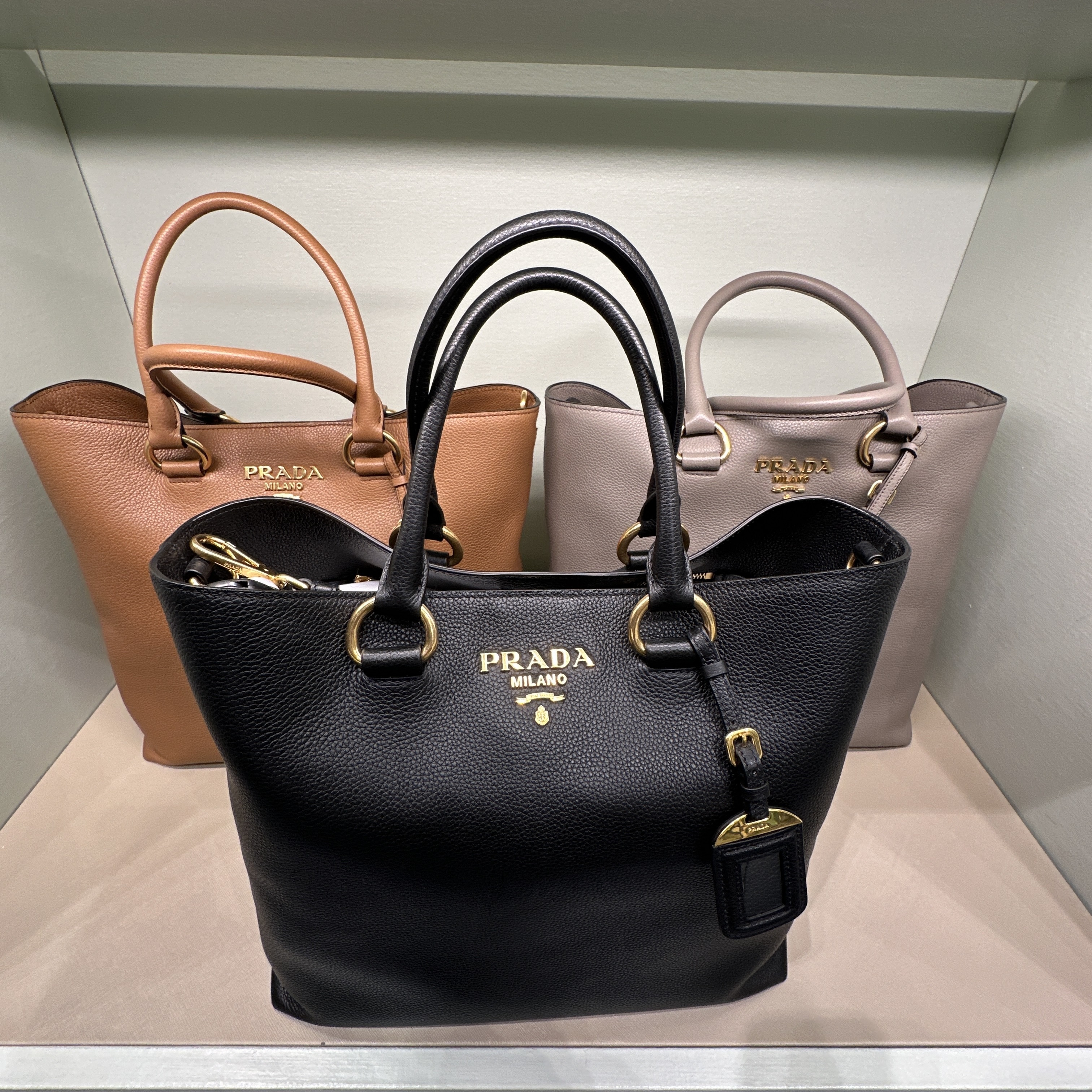 【VIPセール】PRADA プラダ ハンドバッグ 1BG865
