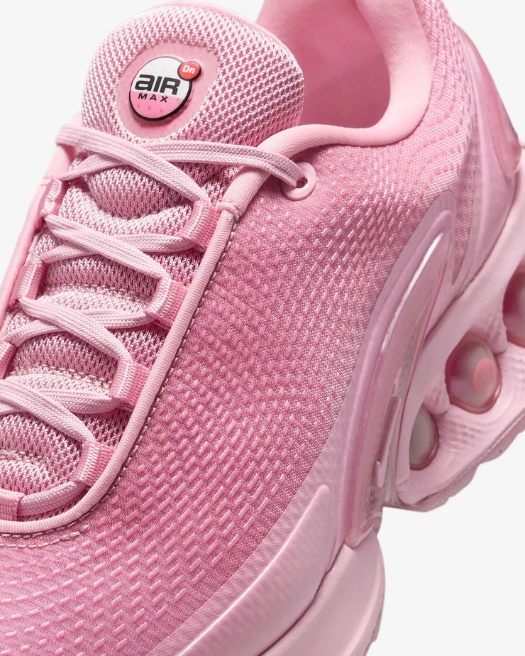 最新☆エアマックス☆話題沸騰中☆Nike Air Max Dn☆お早めに！