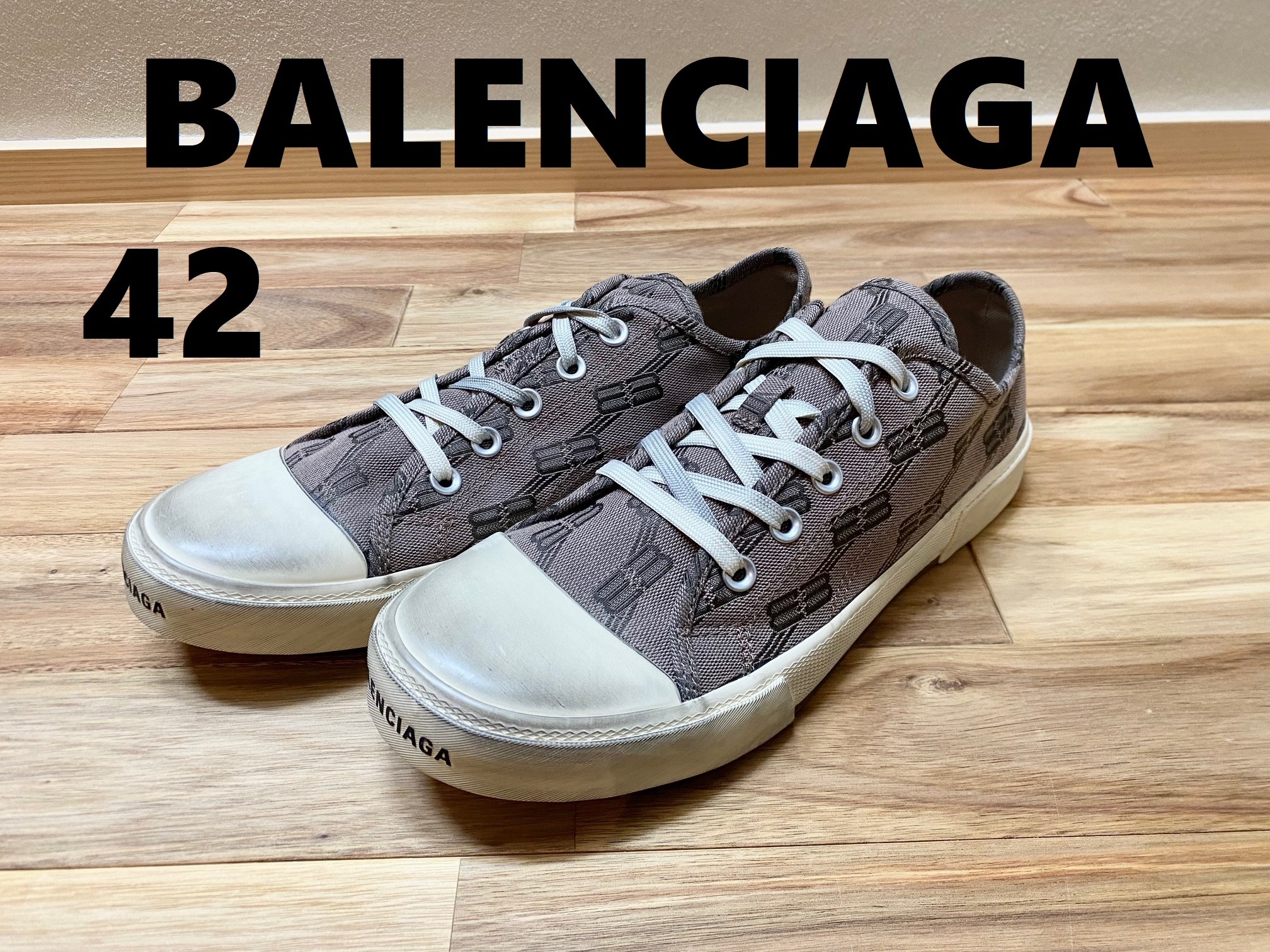 【国内在庫】BALENCIAGA PARIS BBモノグラム ロゴ スニーカー 42