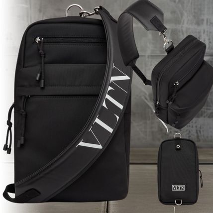 VALENTINO 黒 ナイロン ショルダーバッグ