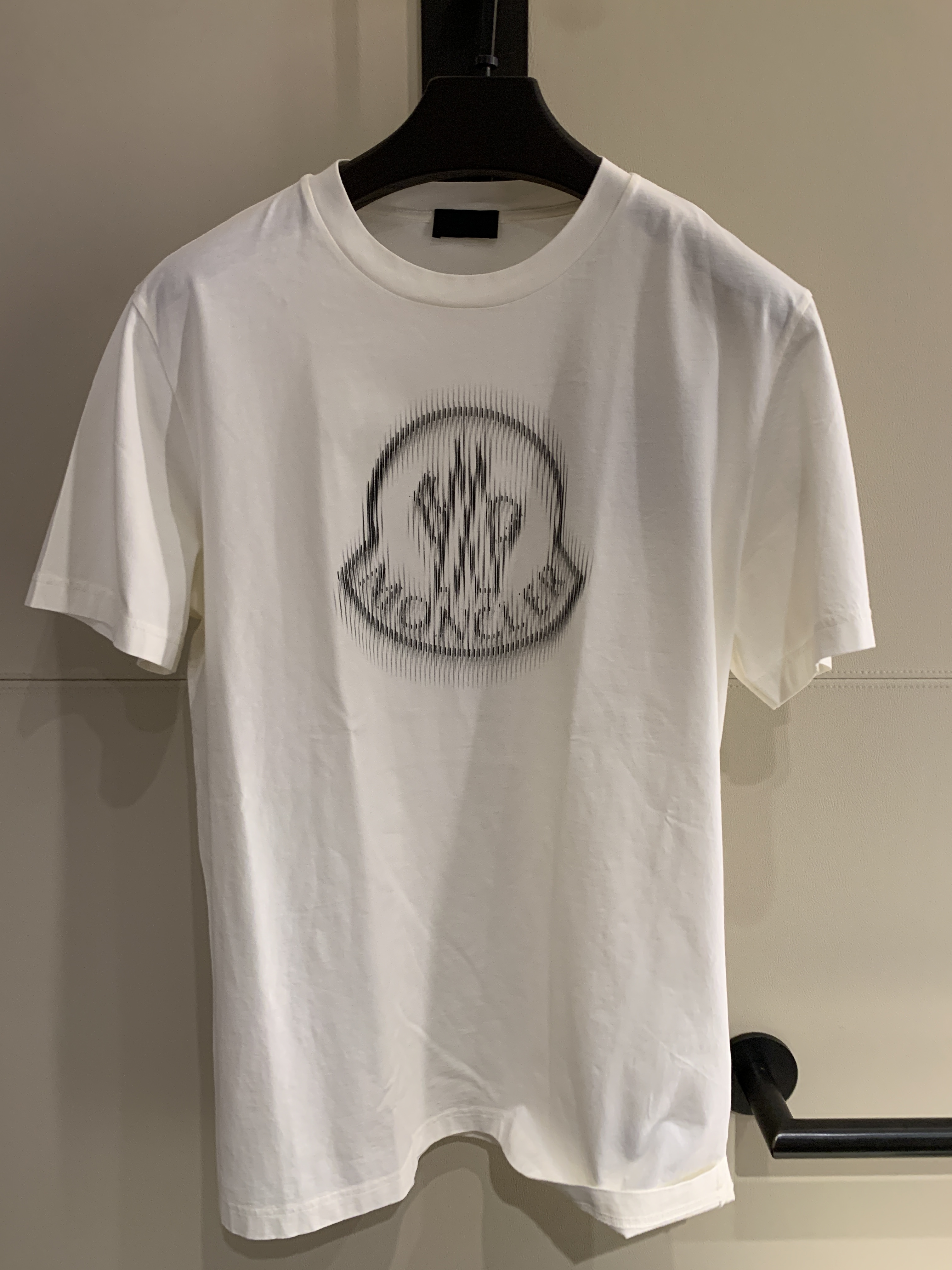 MONCLER Tシャツ グラフィックエフェクトプリントロゴ