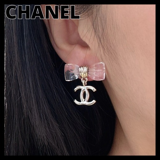 《クリアなリボンがお洒落♪》CHANEL ピアス CCロゴ リボン